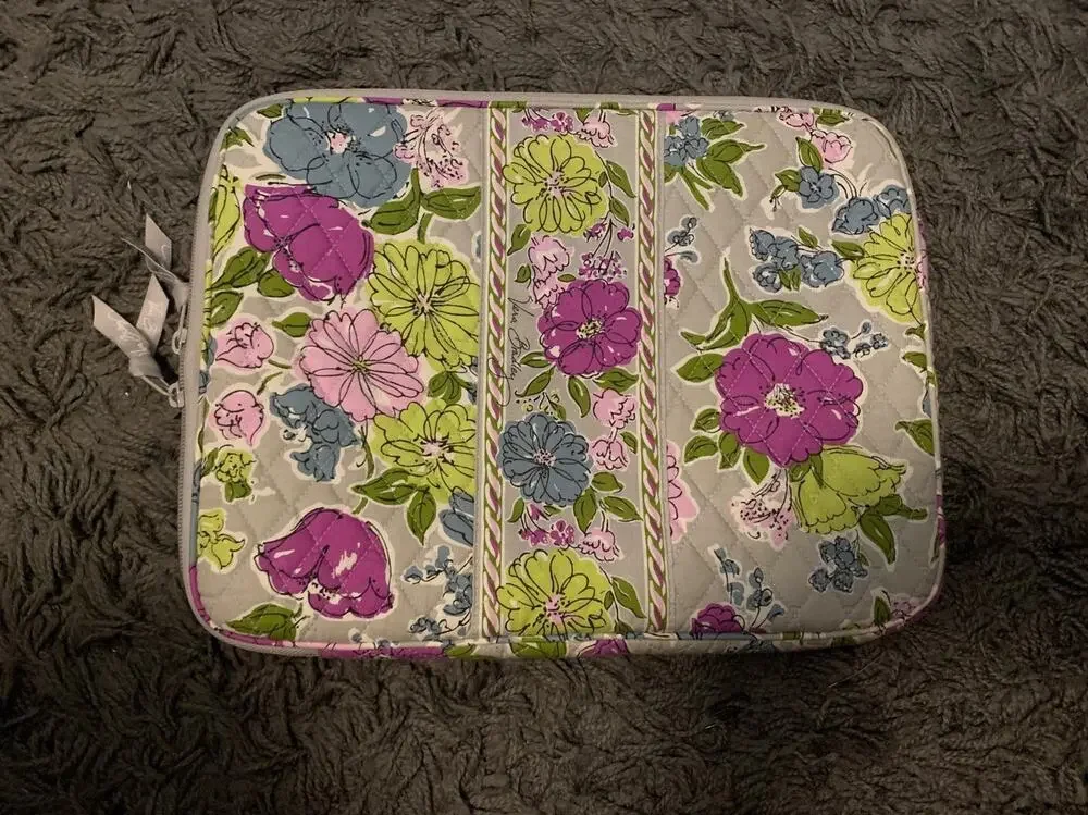 Vera Bradley Laptop Sleeve Bag Zip Up